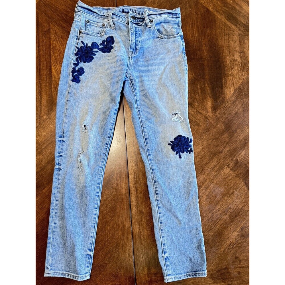 GAP 1969 Jeans Women 26R Embroidered Light Indigo Denim Distressed
